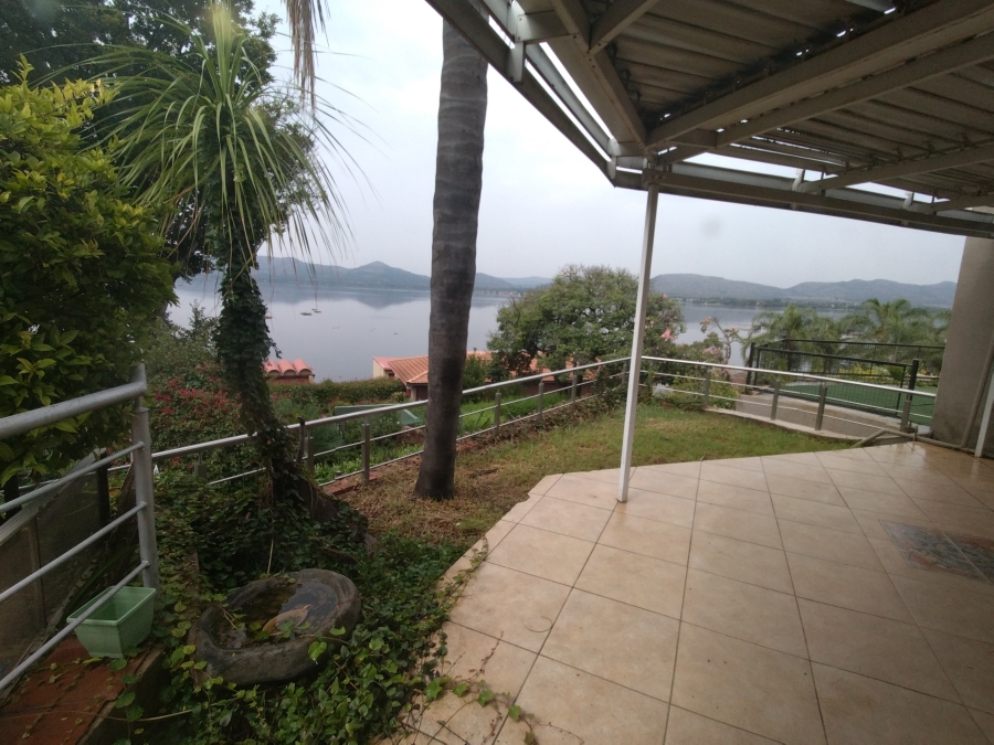 3 Bedroom Property for Sale in Kosmos North West